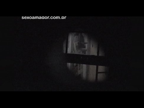 ❤️ ブロンドが空洞のレンガの後ろに隠れた近所の盗撮犯に密かにビデオ撮影される ️❌ at ja.xxxdesichudai.ru ❌️